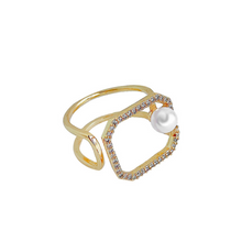 Load image into Gallery viewer, PEARL SQUARE RING
