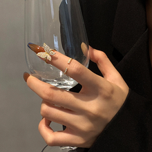 Load image into Gallery viewer, BUTTERFLY DIAMOND RING FINGER
