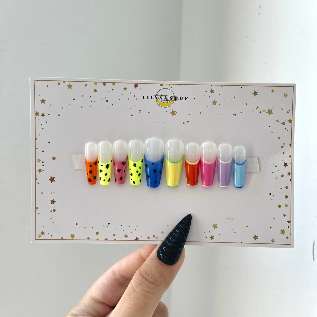 【HANDMADE】COLORFUL COW PATTERN